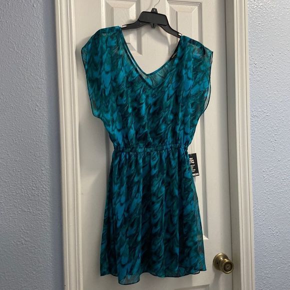 Express Dresses & Skirts - Express Watercolor print dress.